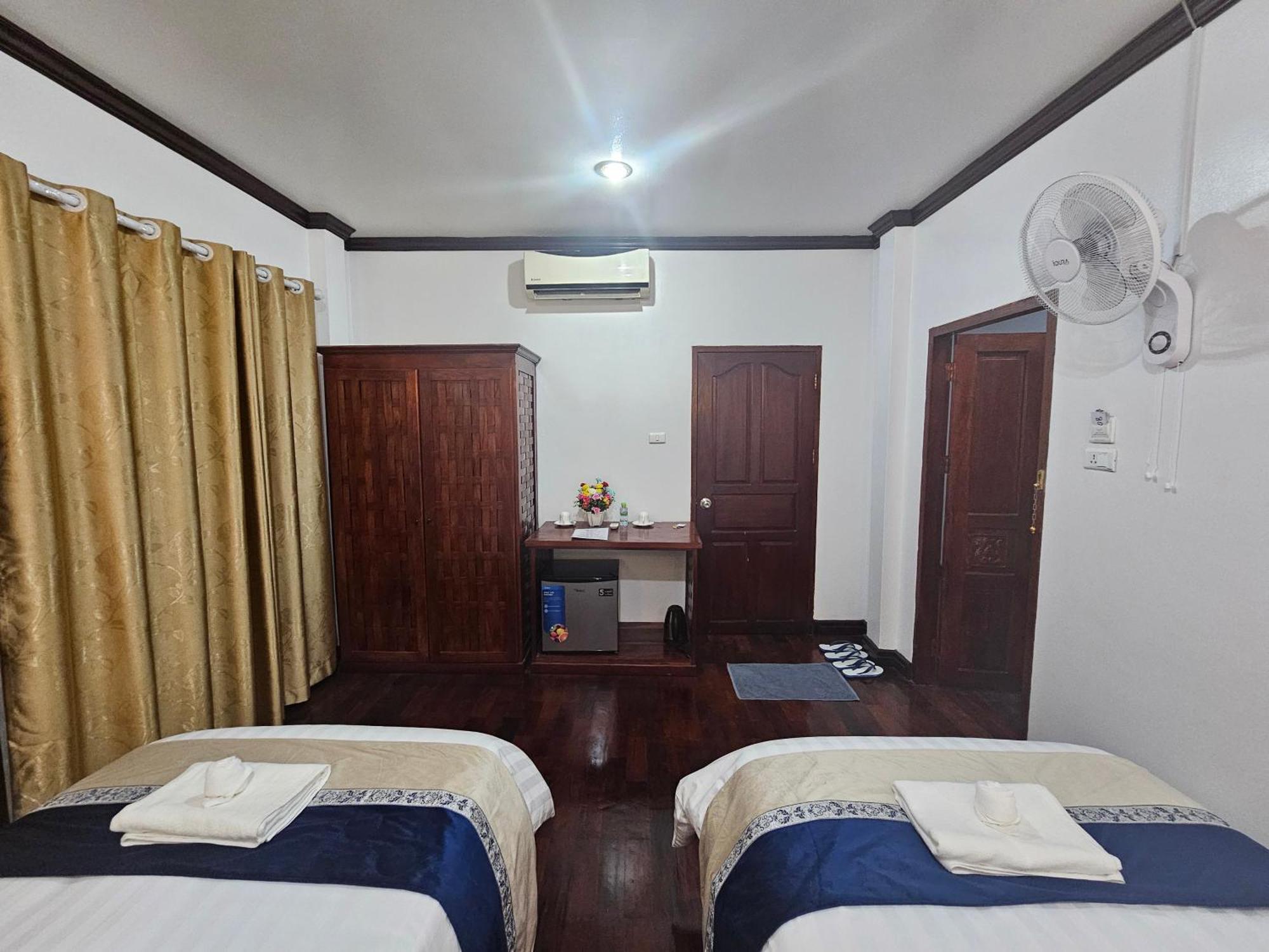 Win Hotel Vang Vieng Exteriör bild