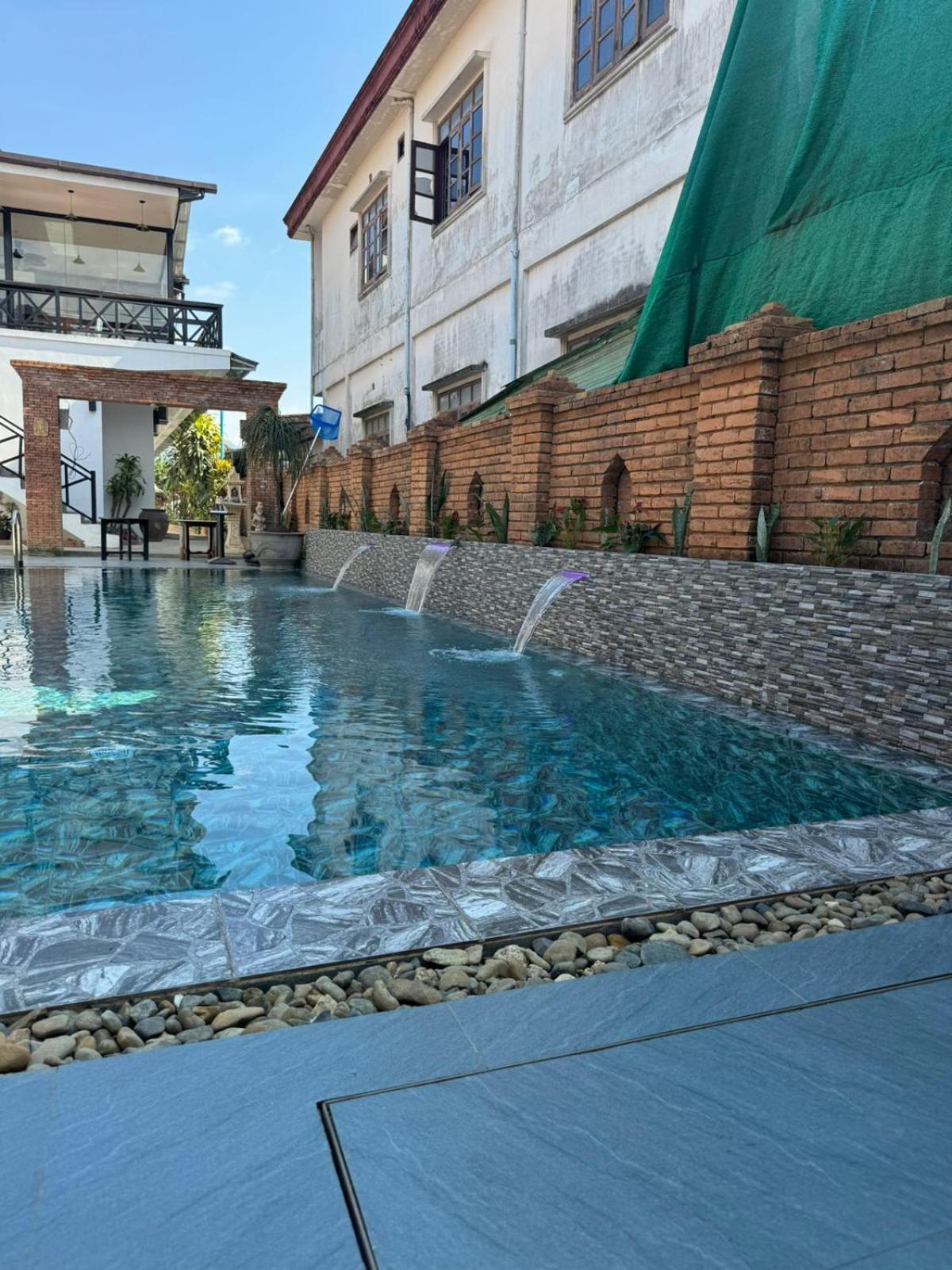 Win Hotel Vang Vieng Exteriör bild