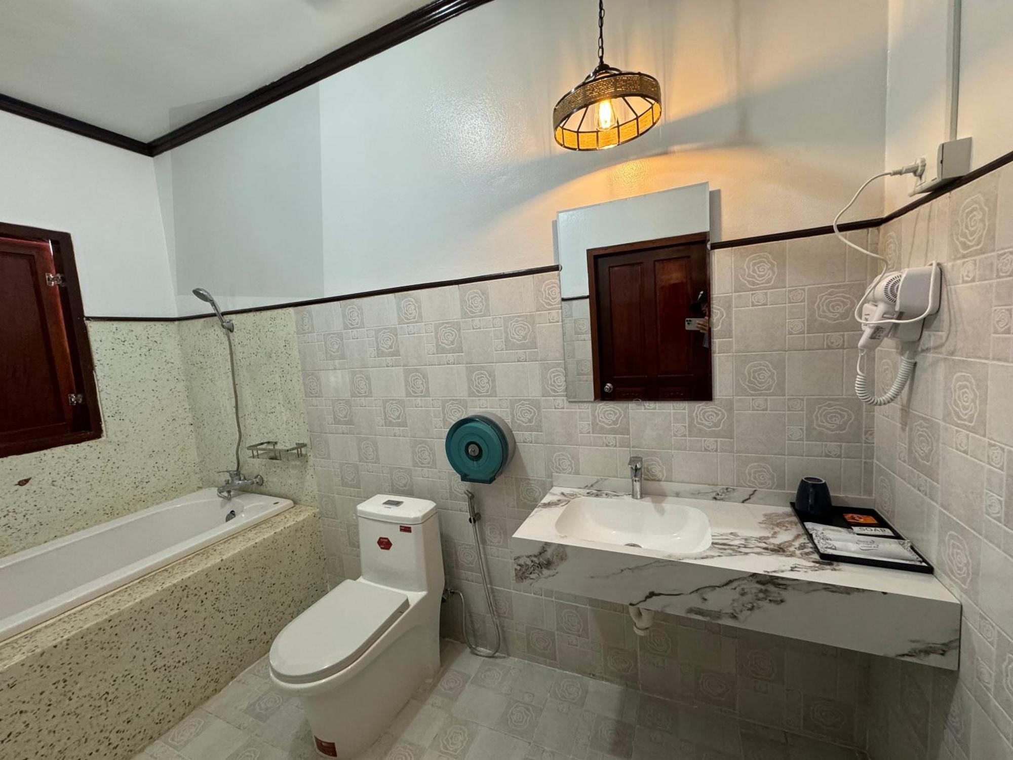 Win Hotel Vang Vieng Exteriör bild