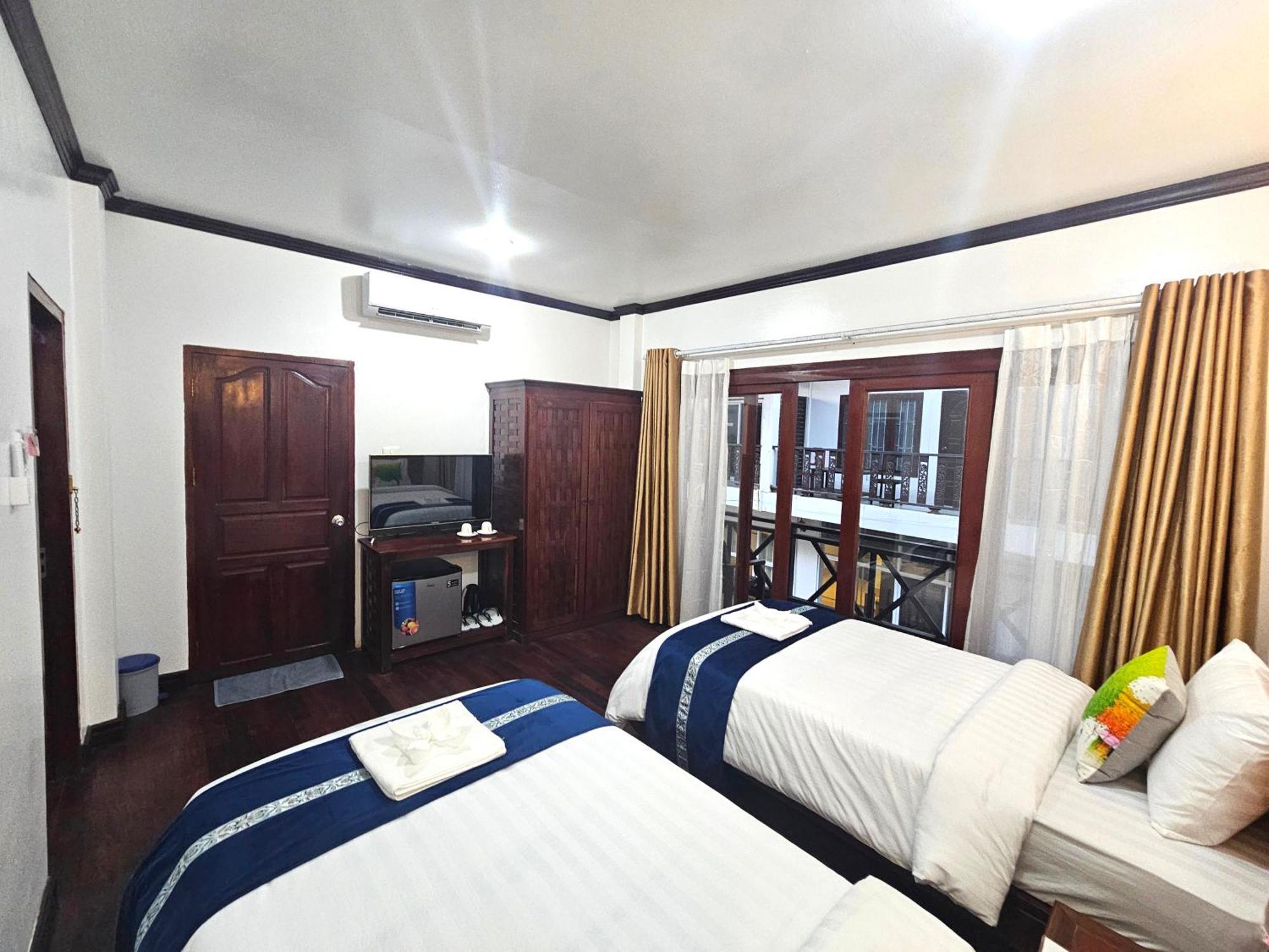 Win Hotel Vang Vieng Exteriör bild