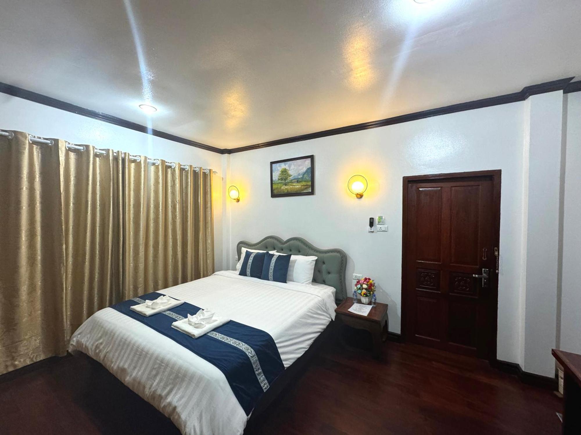Win Hotel Vang Vieng Exteriör bild