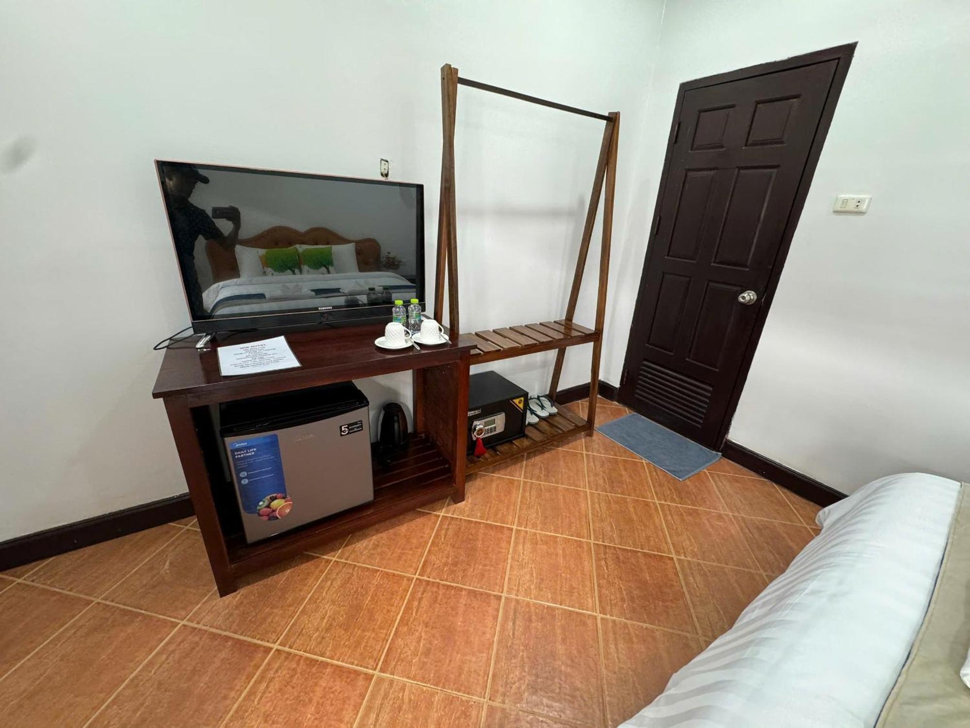 Win Hotel Vang Vieng Exteriör bild