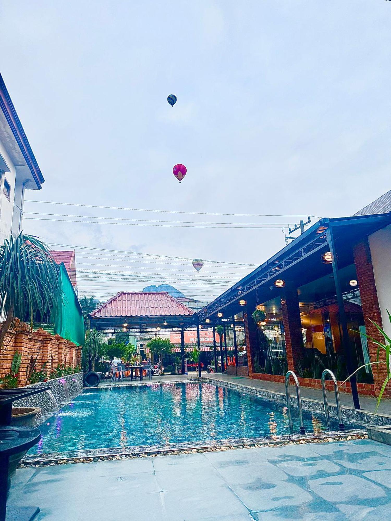 Win Hotel Vang Vieng Exteriör bild