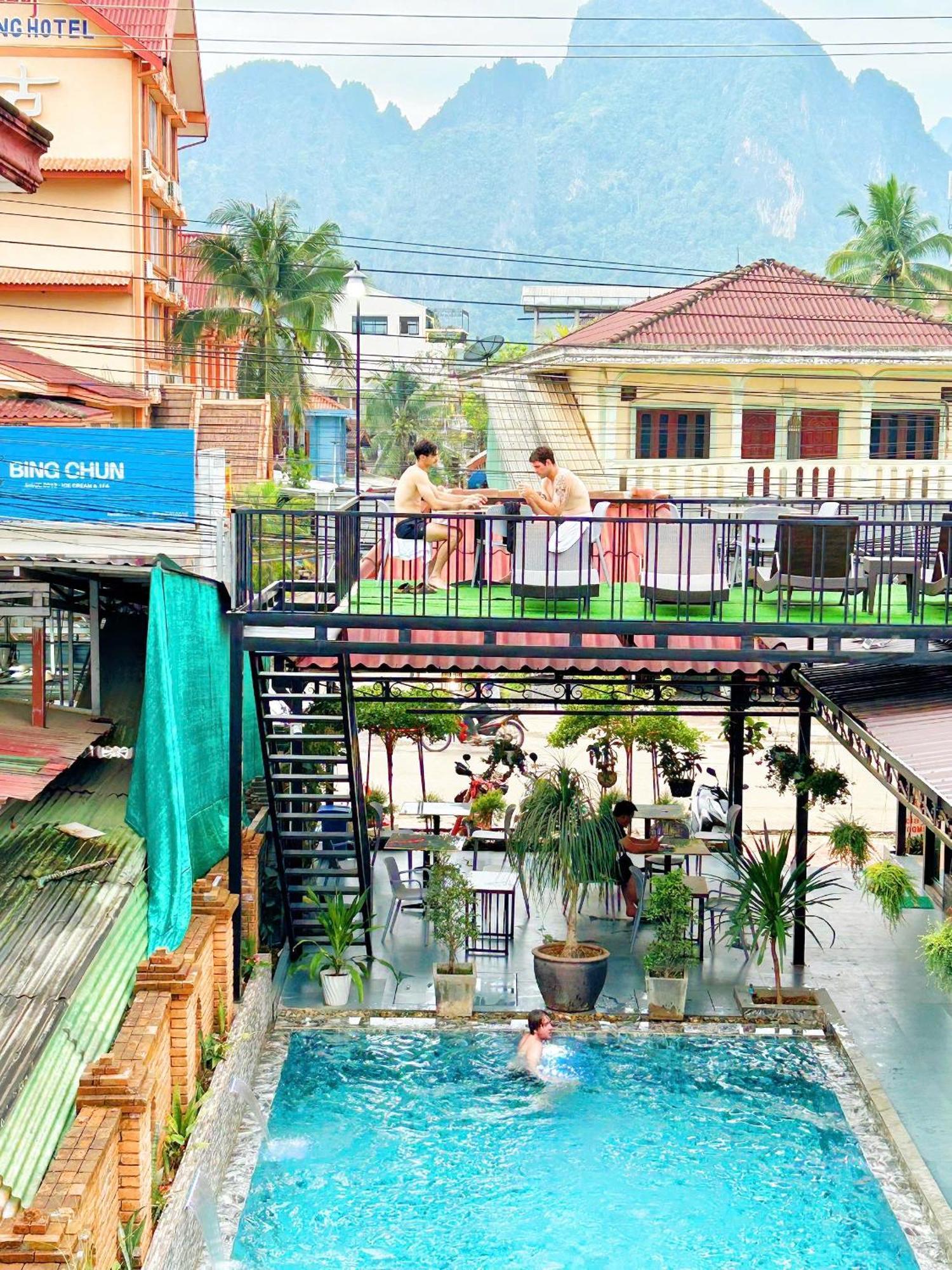 Win Hotel Vang Vieng Exteriör bild