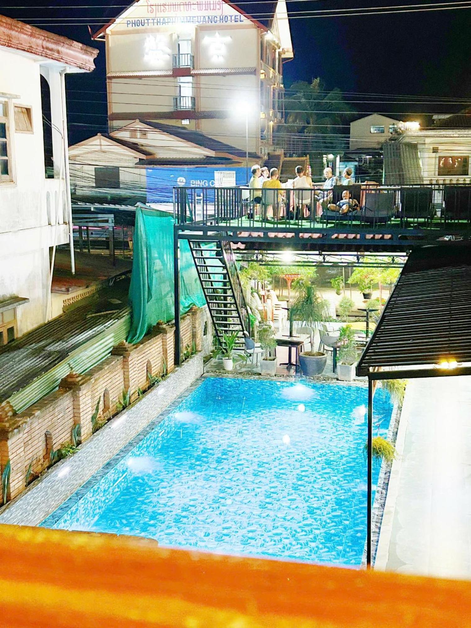 Win Hotel Vang Vieng Exteriör bild
